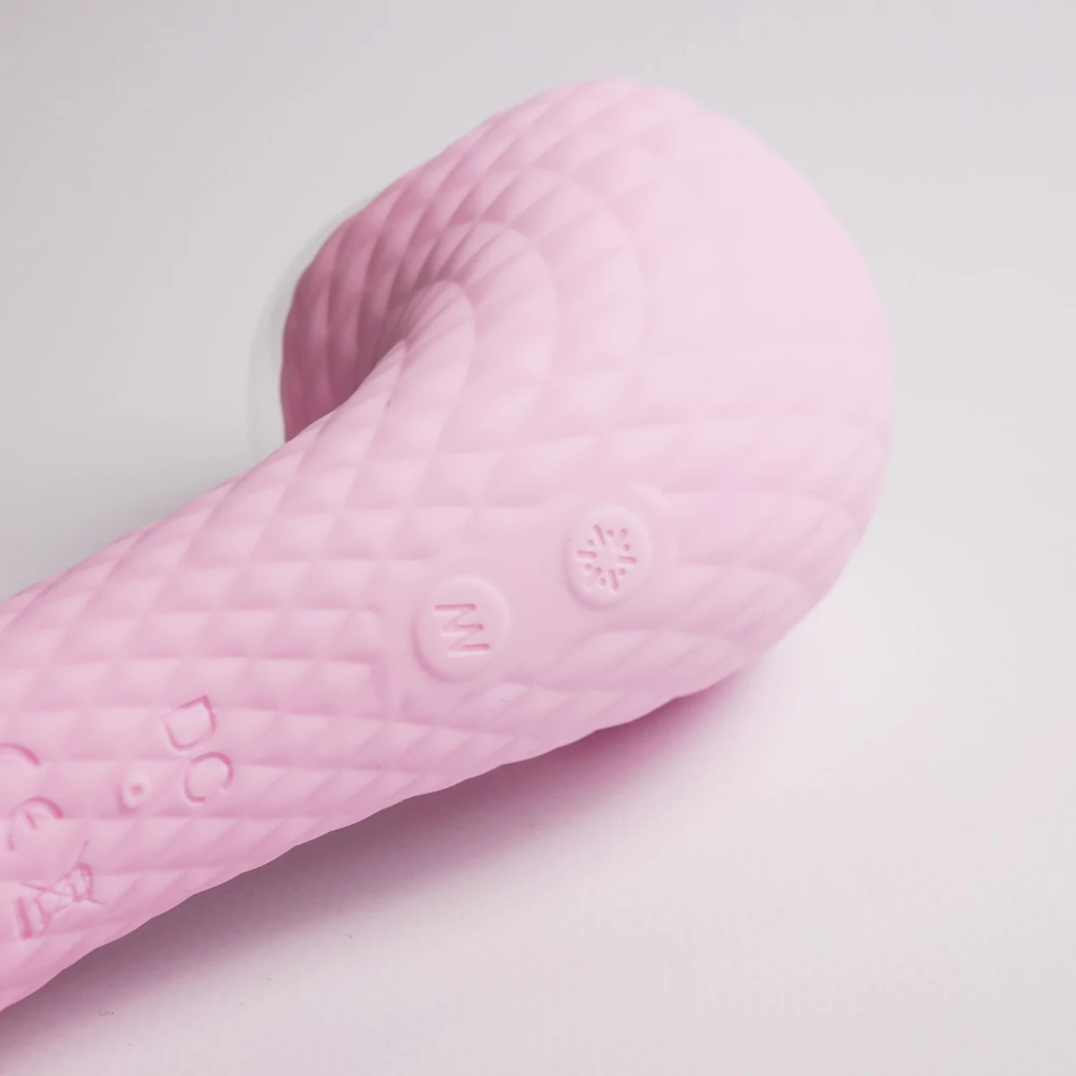 Вибромассажёр с деликатными токами, розовый DF1010-PINK