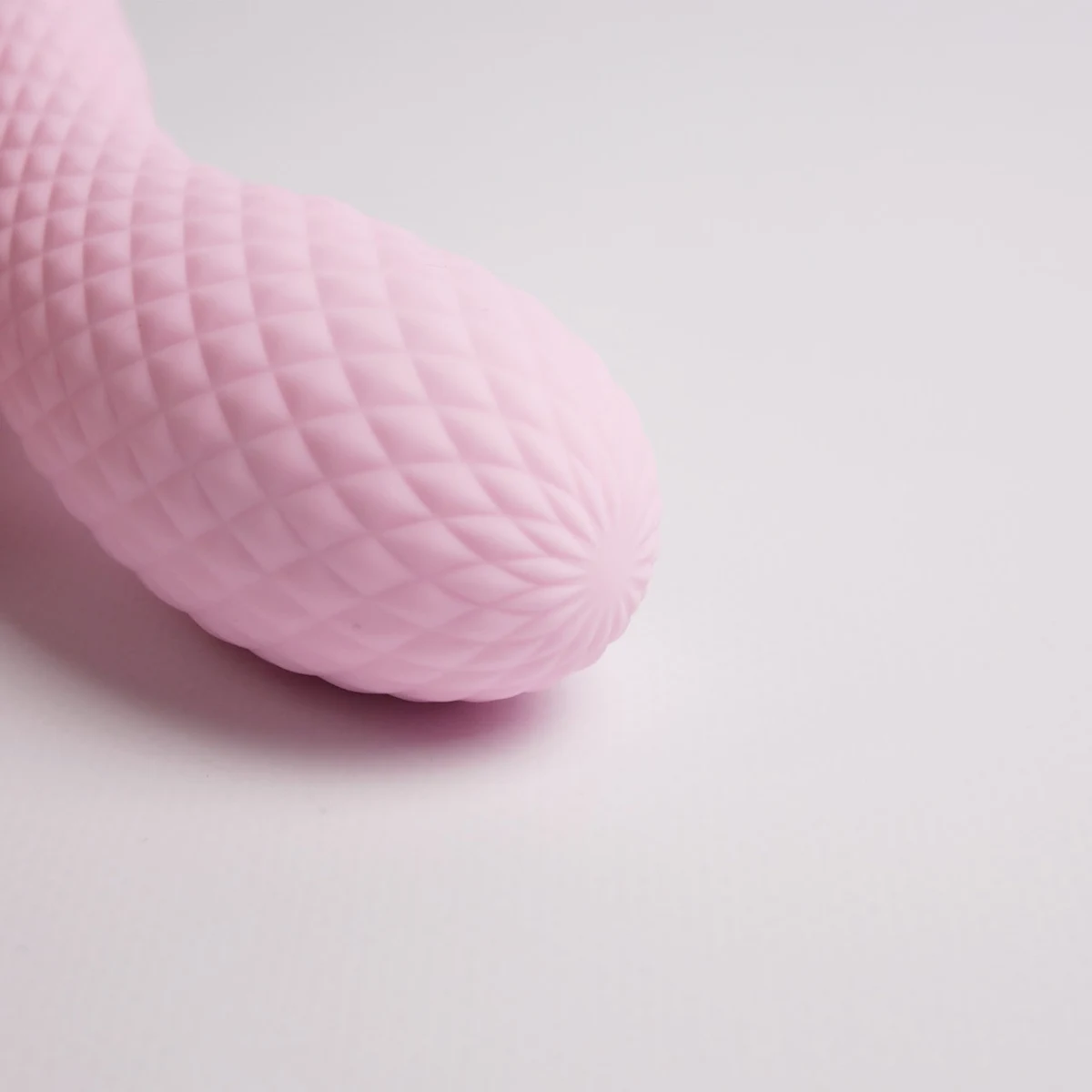 Вибромассажёр с деликатными токами, розовый DF1010-PINK